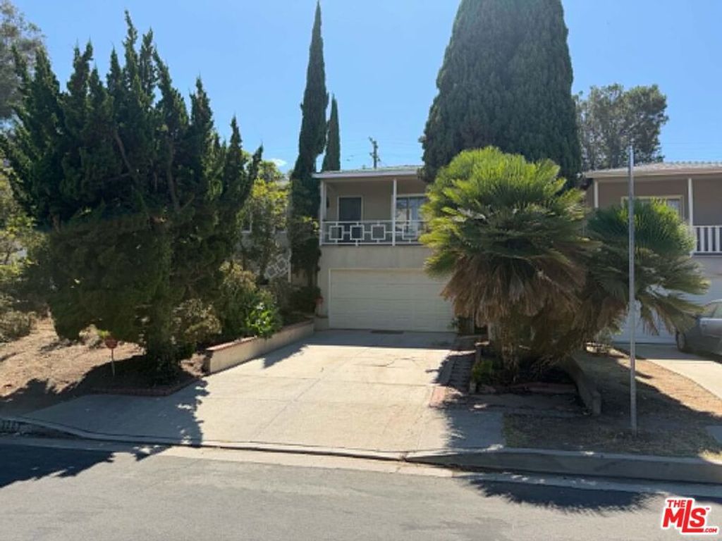 3283 Kelton Avenue, Los Angeles, CA 90034