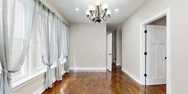 6640 S CHAMPLAIN Avenue, Chicago, IL 60637