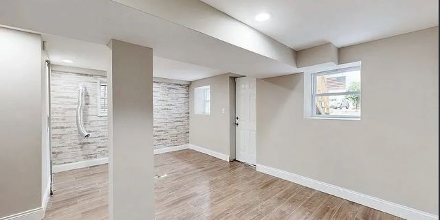 6640 S CHAMPLAIN Avenue, Chicago, IL 60637