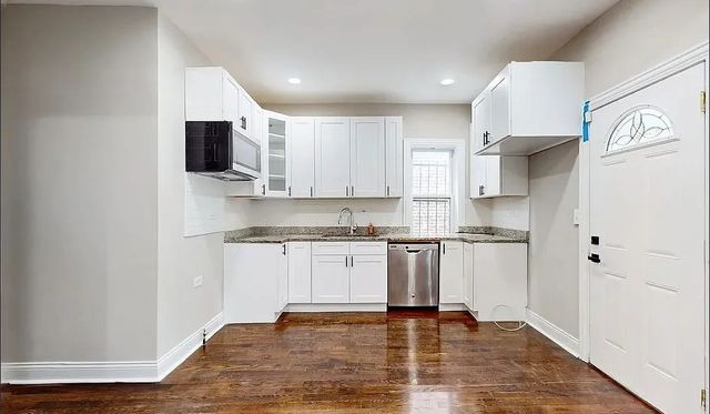 6640 S CHAMPLAIN Avenue, Chicago, IL 60637
