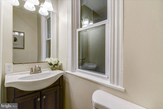 6 S HIGHLAND AVE, Baltimore, MD 21224