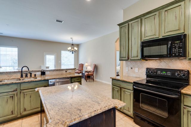 4403 Grassy Glen Drive, Corinth, TX 76208