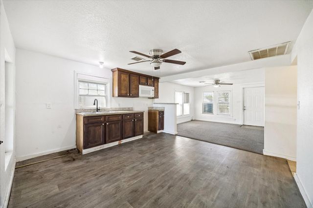 620 Apache Street, Houston, TX 77022