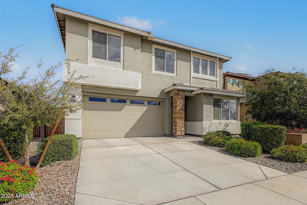 19146 W SOLANO Drive, Litchfield Park, AZ 85340 — photo 2