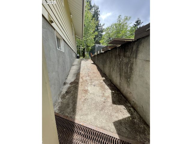 735 Sw MILL St, Sheridan, OR 97378