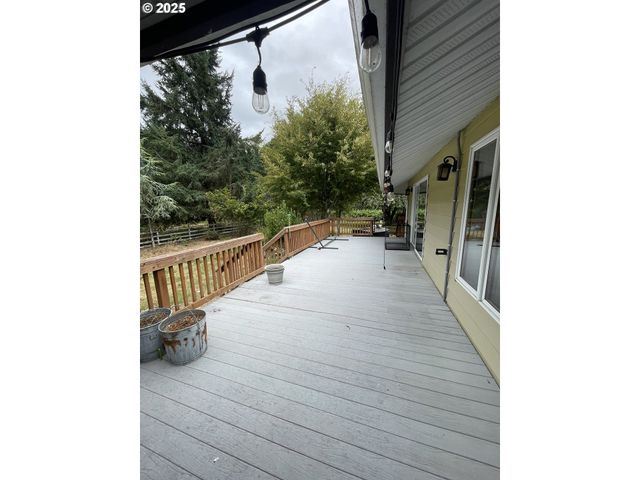 735 Sw MILL St, Sheridan, OR 97378