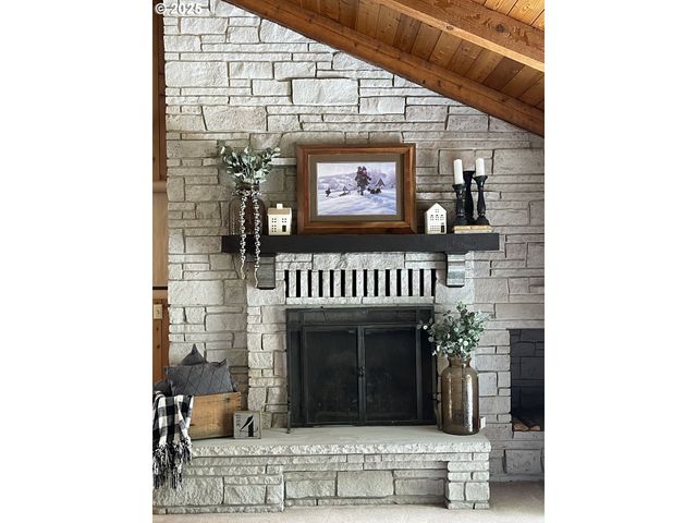 735 Sw MILL St, Sheridan, OR 97378