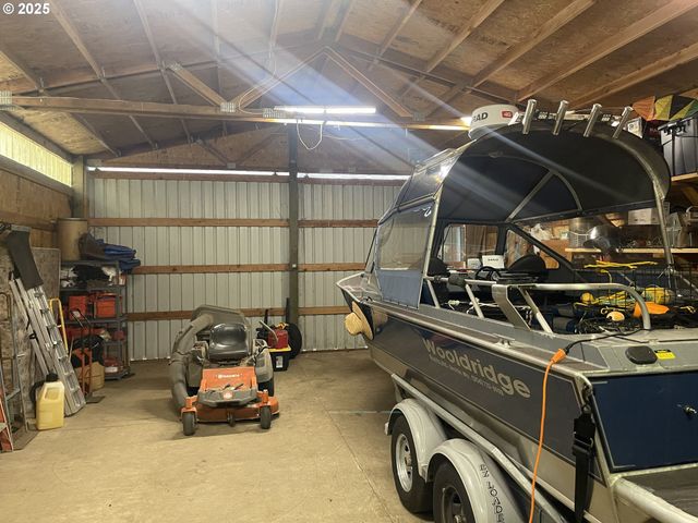 735 Sw MILL St, Sheridan, OR 97378