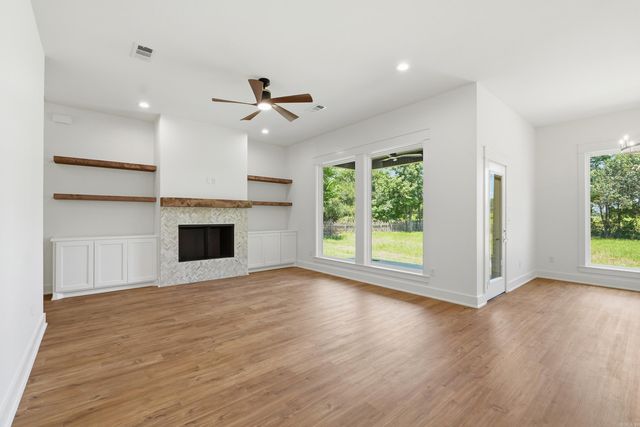 39 Church Circle, Greenbrier, AR 72058
