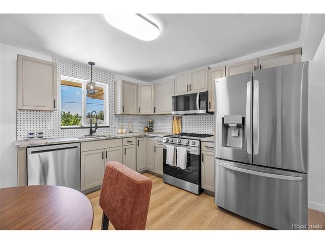 10018 W 60th Ave, Arvada, CO 80004