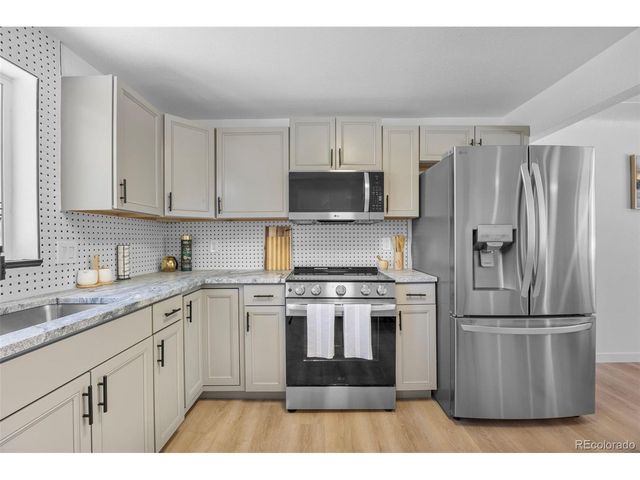 10018 W 60th Ave, Arvada, CO 80004