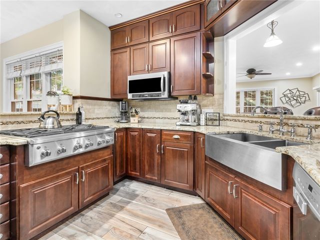2 Medinah Drive, West Warwick, RI 02893