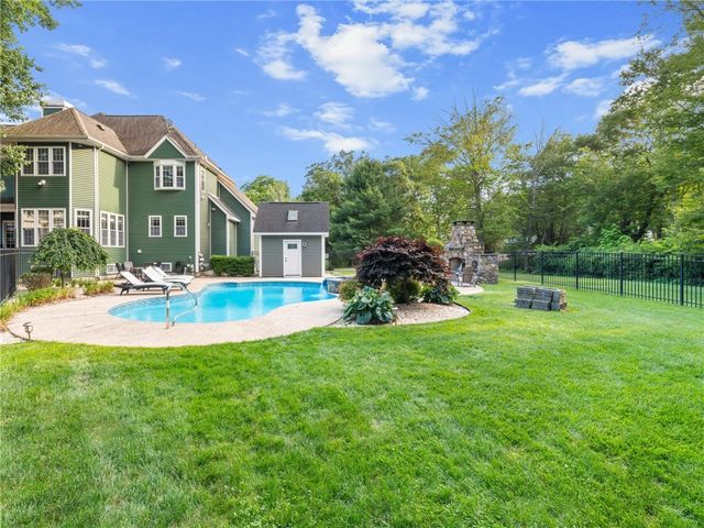 2 Medinah Drive, West Warwick, RI 02893