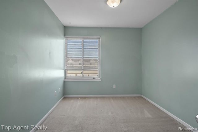 29378 Maurice Court, New Baltimore, MI 48047