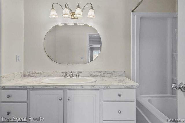 29378 Maurice Court, New Baltimore, MI 48047