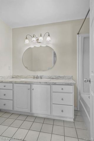 29378 Maurice Court, New Baltimore, MI 48047