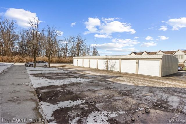 29378 Maurice Court, New Baltimore, MI 48047