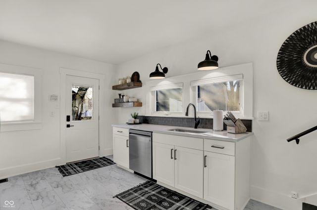 121 Penn Street, Westfield, IN 46074