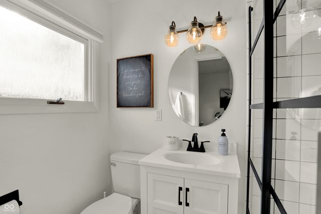 121 Penn Street, Westfield, IN 46074