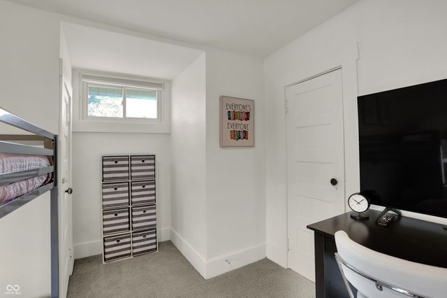 121 Penn Street, Westfield, IN 46074