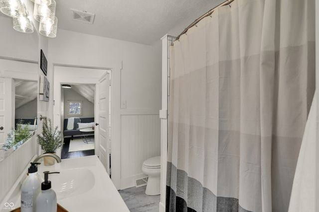 121 Penn Street, Westfield, IN 46074