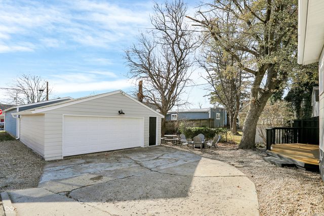 121 Penn Street, Westfield, IN 46074