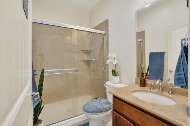 7434 Thorndale Way, Sacramento, CA 95829