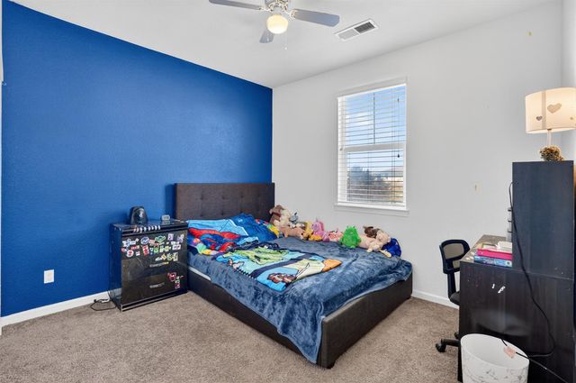 7434 Thorndale Way, Sacramento, CA 95829