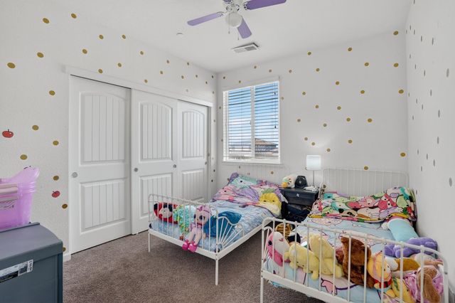 7434 Thorndale Way, Sacramento, CA 95829