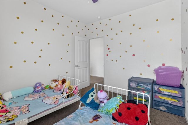 7434 Thorndale Way, Sacramento, CA 95829