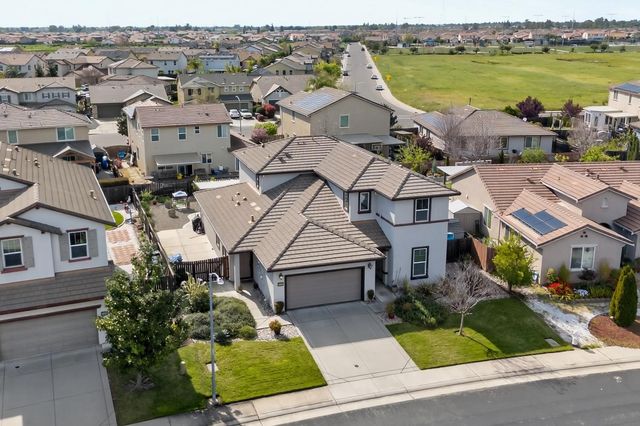 7434 Thorndale Way, Sacramento, CA 95829