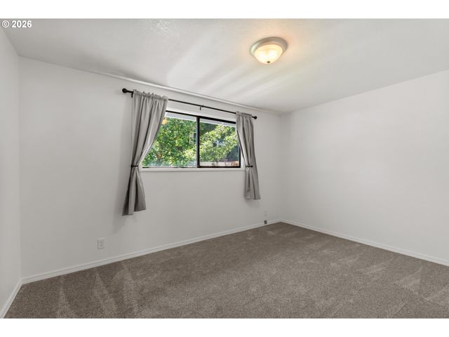 4024 KILDARE St, Eugene, OR 97404
