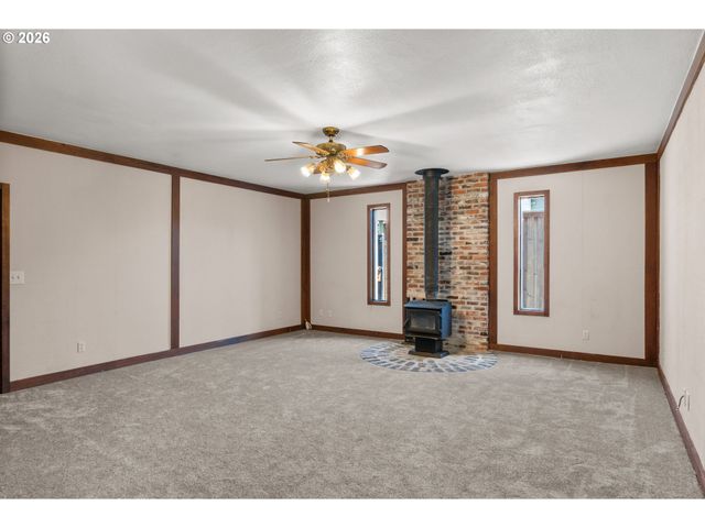 4024 KILDARE St, Eugene, OR 97404