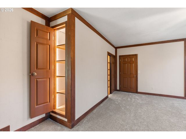 4024 KILDARE St, Eugene, OR 97404