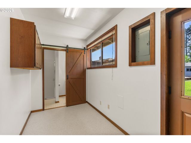 4024 KILDARE St, Eugene, OR 97404