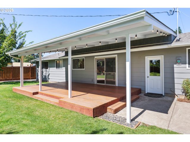 4024 KILDARE St, Eugene, OR 97404
