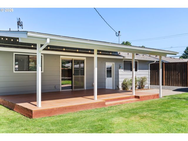4024 KILDARE St, Eugene, OR 97404