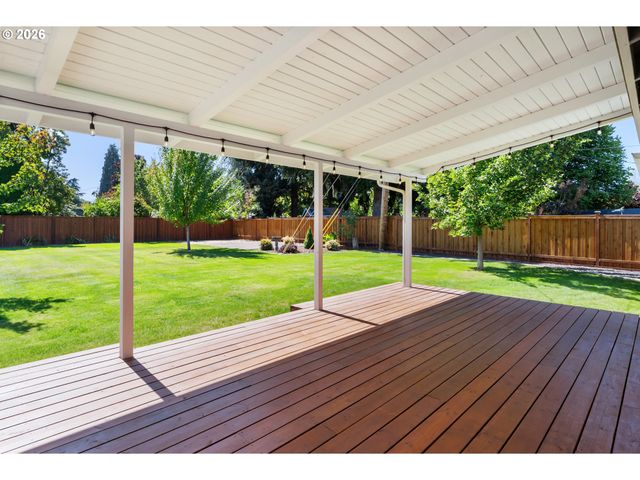 4024 KILDARE St, Eugene, OR 97404