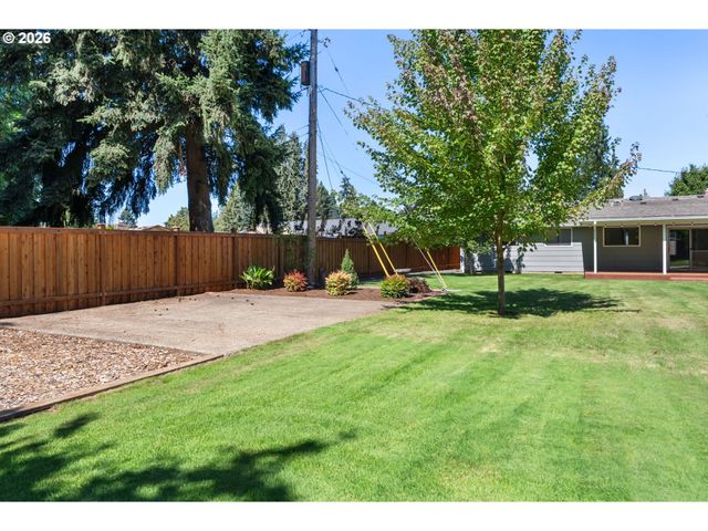 4024 KILDARE St, Eugene, OR 97404