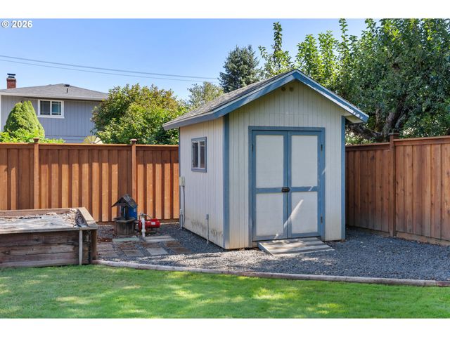 4024 KILDARE St, Eugene, OR 97404