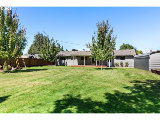 4024 KILDARE St, Eugene, OR 97404