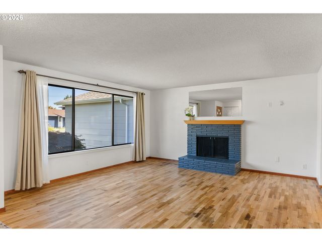 4024 KILDARE St, Eugene, OR 97404