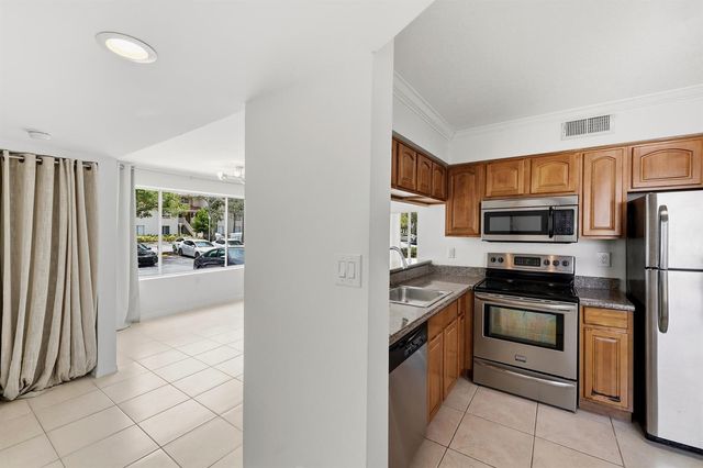 20101 Glenmoor Drive, West Palm Beach, FL 33409