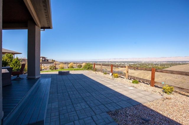 182 Skyline Ridge Court, Grand Junction, CO 81503