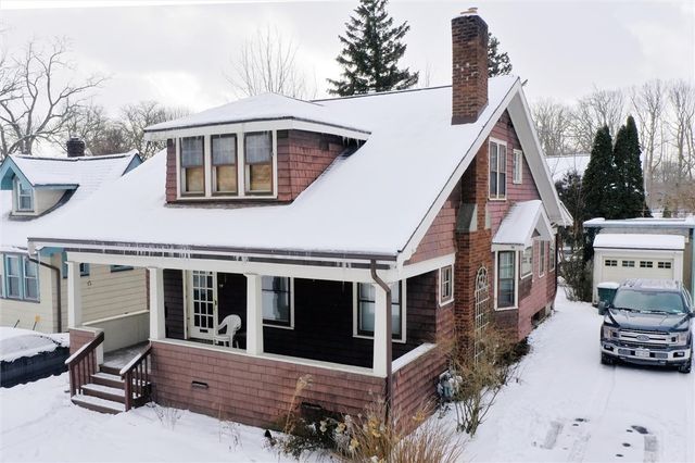 79 Arvine Hts, Rochester, NY 14611