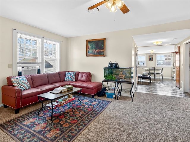 79 Arvine Hts, Rochester, NY 14611