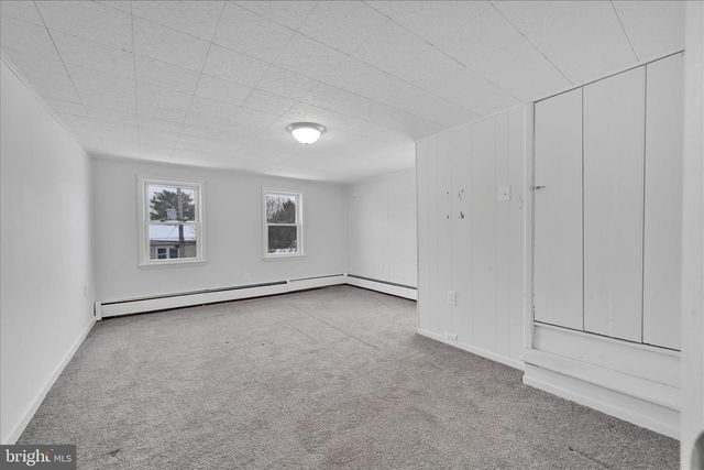 28 W DONALDSON ST, Tremont, PA 17981