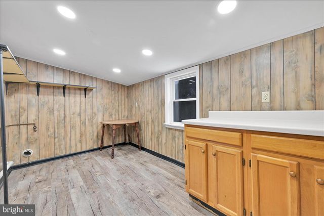 28 W DONALDSON ST, Tremont, PA 17981