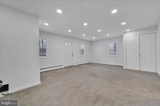 28 W DONALDSON ST, Tremont, PA 17981