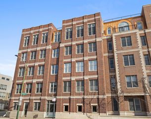2622 W DIVERSEY Avenue 201, Chicago, IL 60647